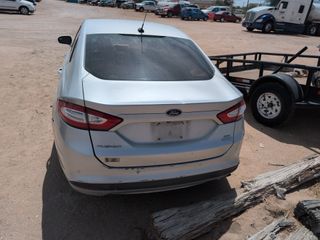 2015 Ford Fusion SE - Exterior Rear Center Image